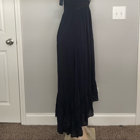 NWT - Abercrombie & Fitch - Navy Crochet Maxi Dress - size small - Picture 2 of 3